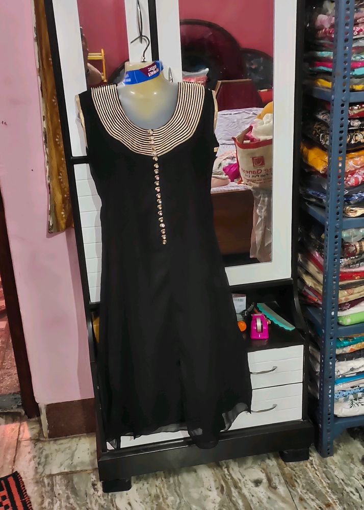 😍Beautiful Black Party Wear Georgette Kurti🥰