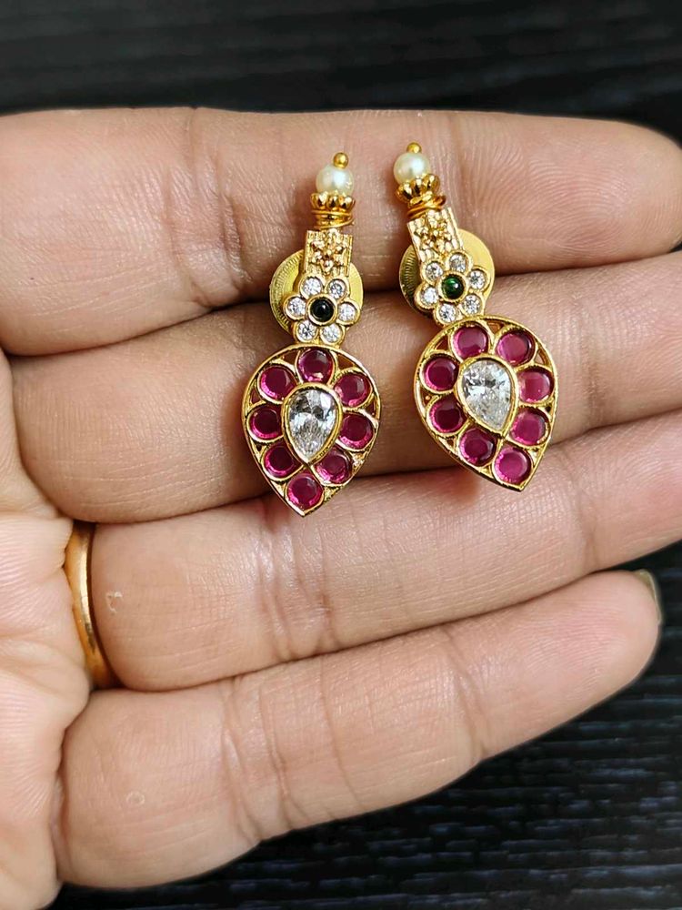 Exquisite Earrings with Ruby and Diamonds
