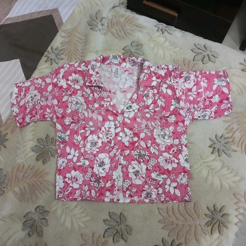 floral print shirt