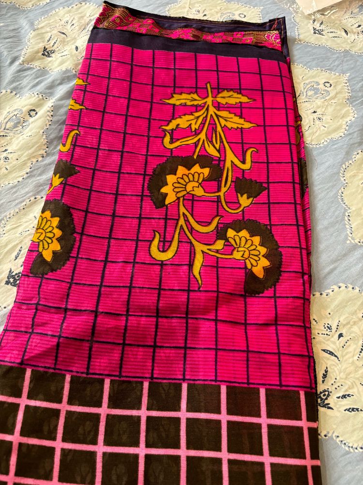 Vibrant Pink &amp; Black Floral Print Saree