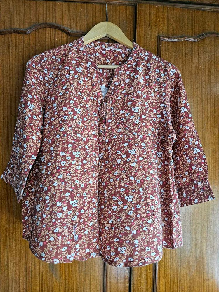 Floral top