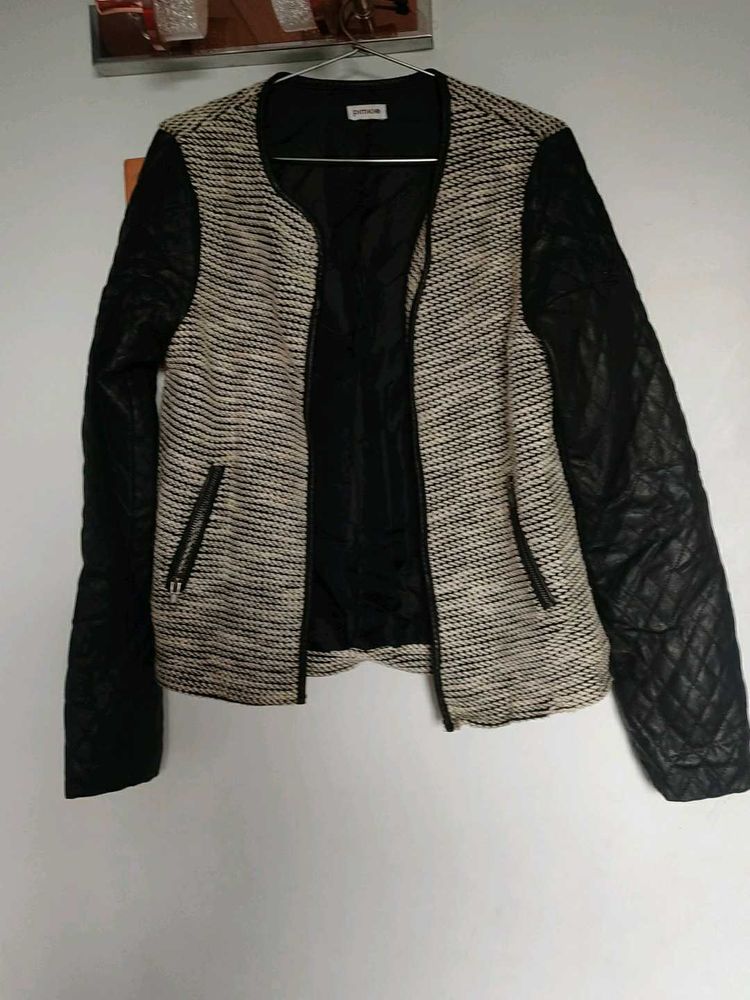 black leather sleev bommer jacket