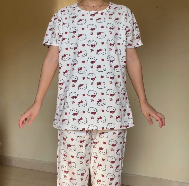 Hello Kitty Pajama Set