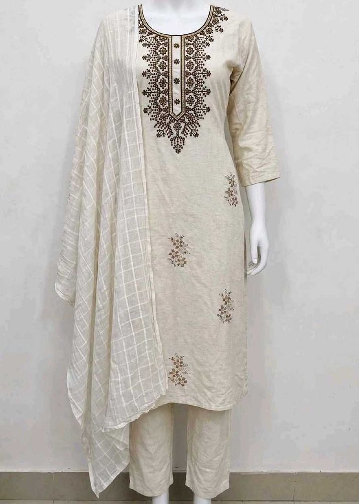 Off White Embroidered 3-Piece Suit Set