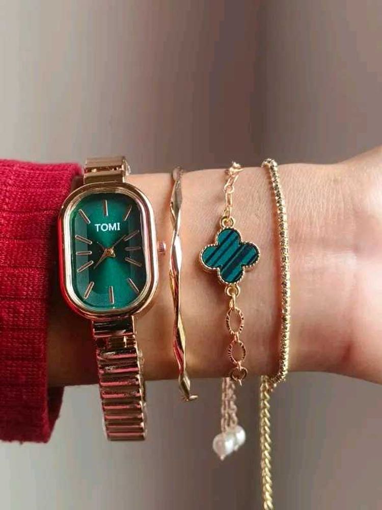 Elegant Green Dial Watch with Bracelets