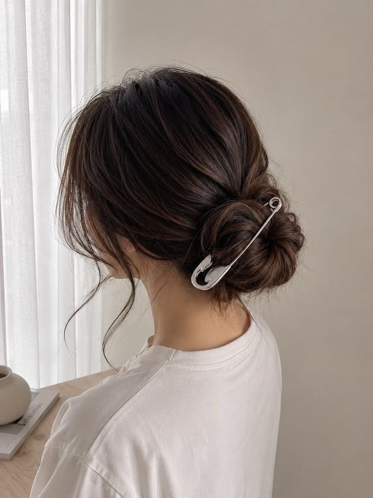 Chic Safety Pin Hair Clip