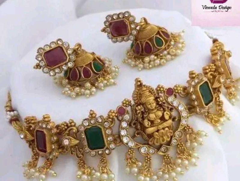 Exquisite Traditional Indian Jewelry Set