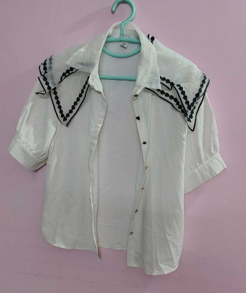 White shirt with Embroidered Collar