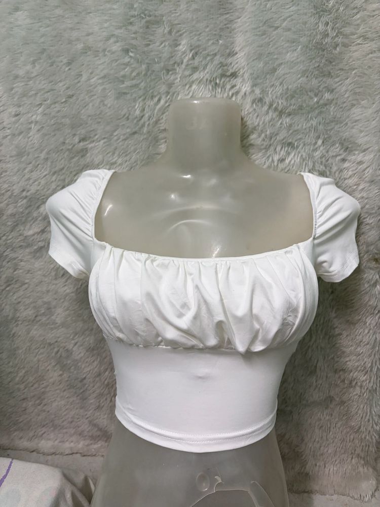 Chic White Square Neck Crop Top ✨