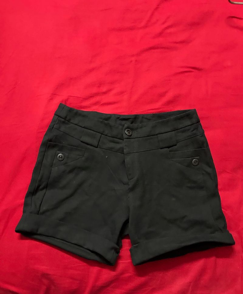 Chic Black Shorts