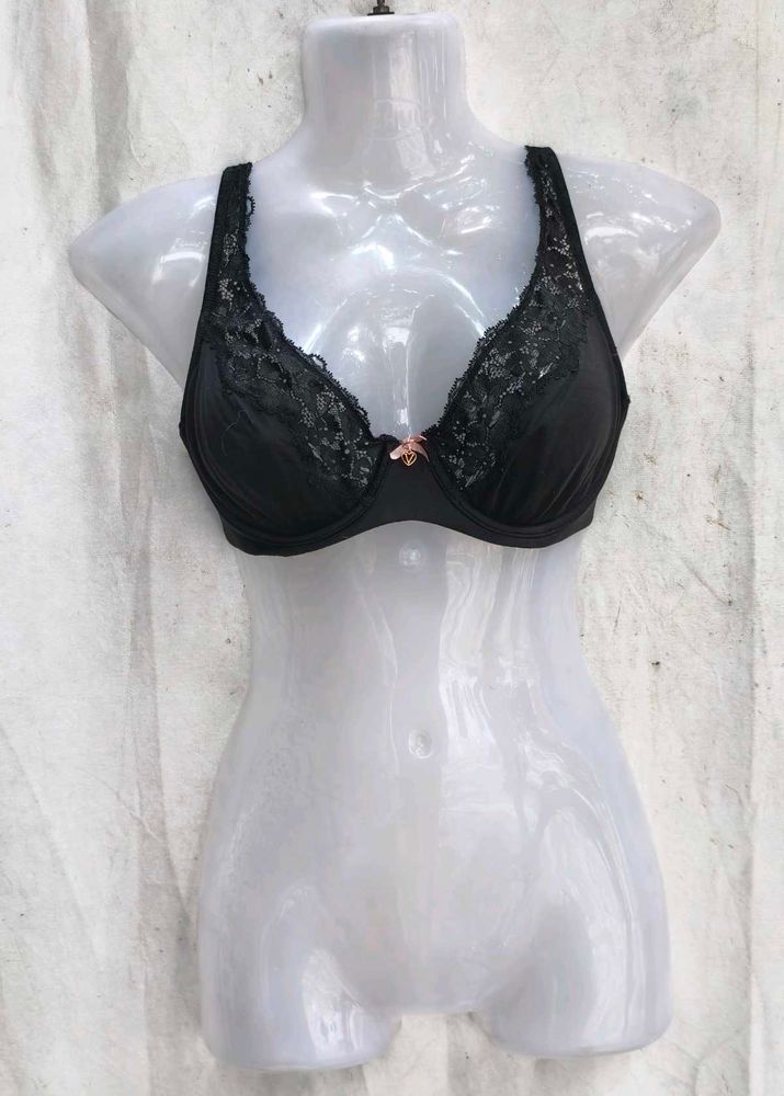 I. Lace Trimmed Black Bra