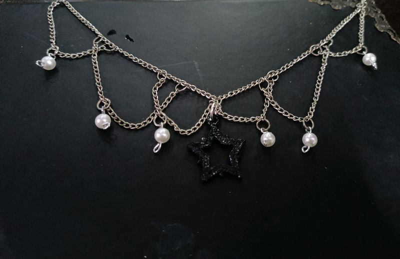 'A Black Star ' Necklace