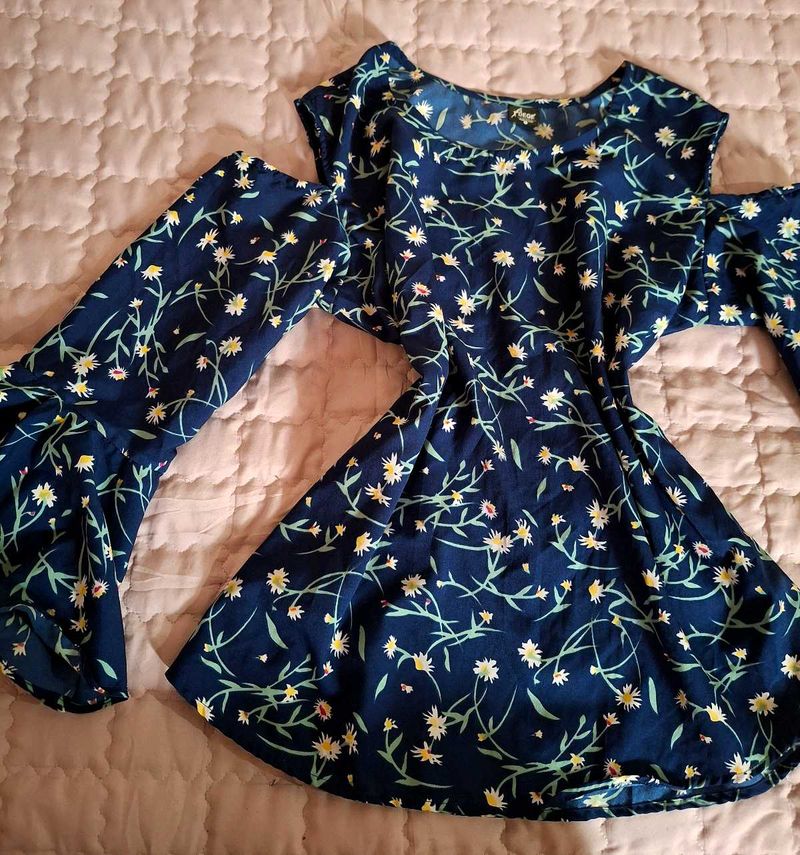 Navy Floral Cold Shoulder top