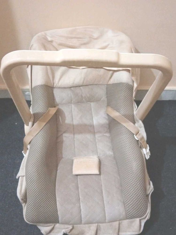Comfortable Baby Bouncer