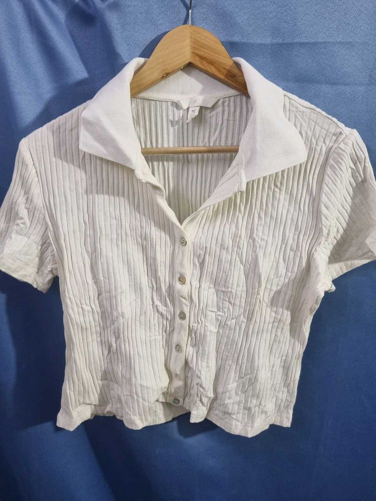 H&amp;M White Button-Up Crop Top