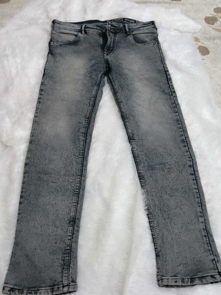 Stylish Grey Washed Jeans
