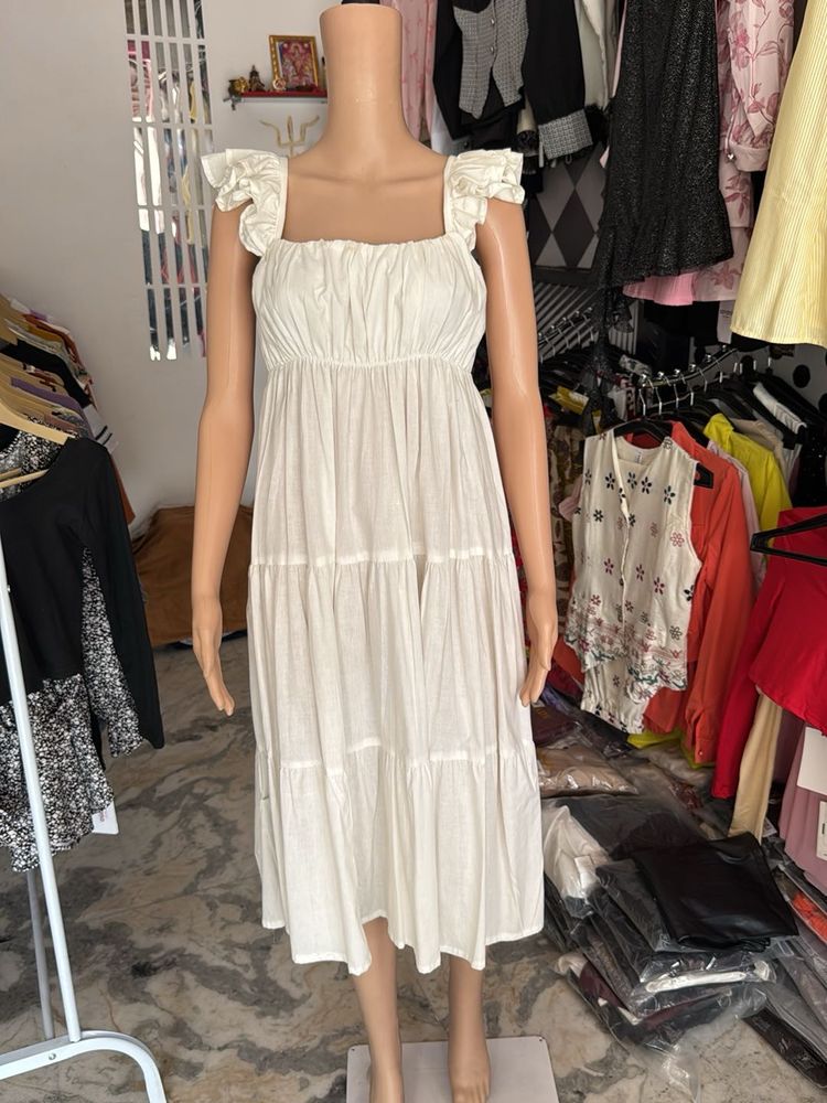 Chic White Tiered Midi Dress