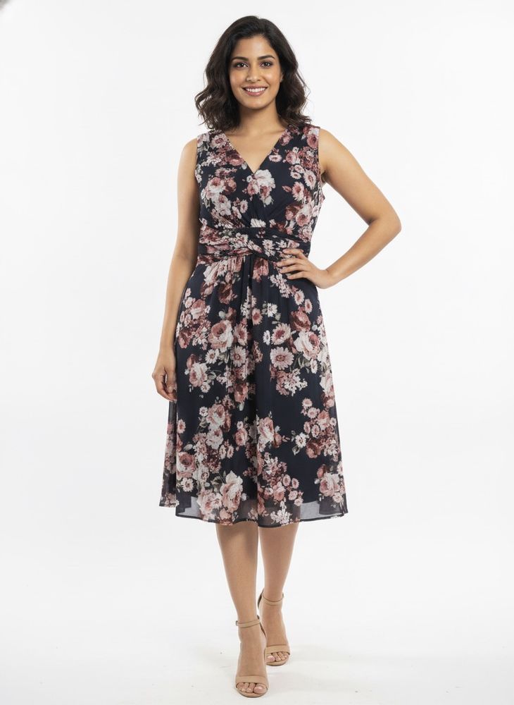 Chic Floral Print V-Neck Dress