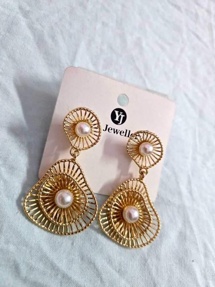 Gold &amp; Pearl Drop Earrings