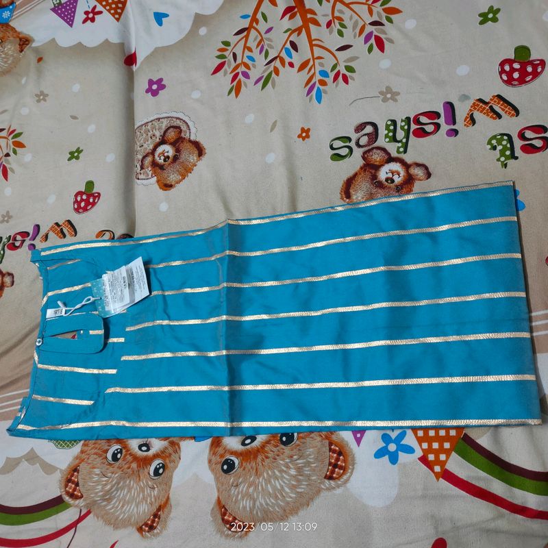 Gold Zari Stripes Woven Design Straight Kurta