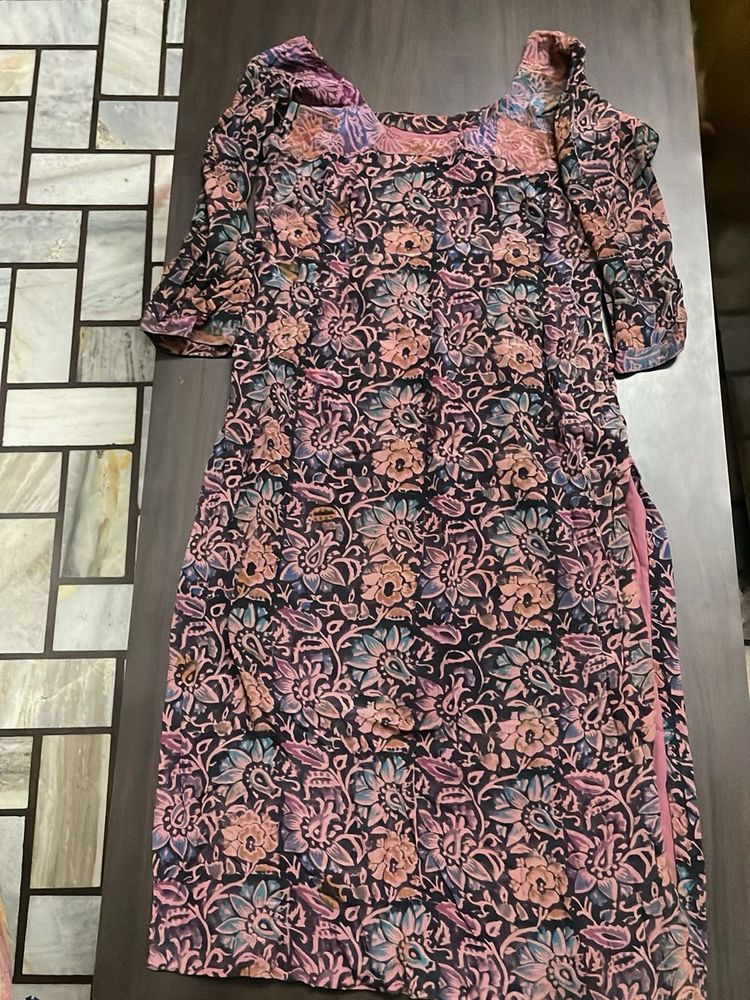 Beautiful Floral Print Kurta