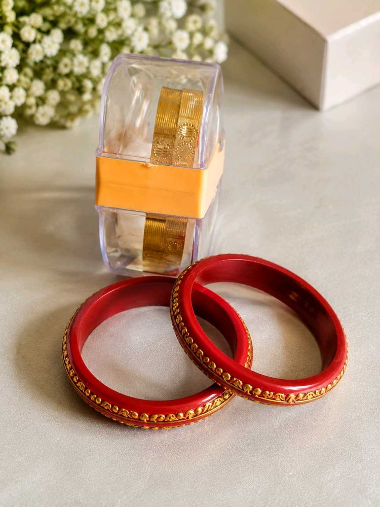 Red &amp; Gold Bangles Set