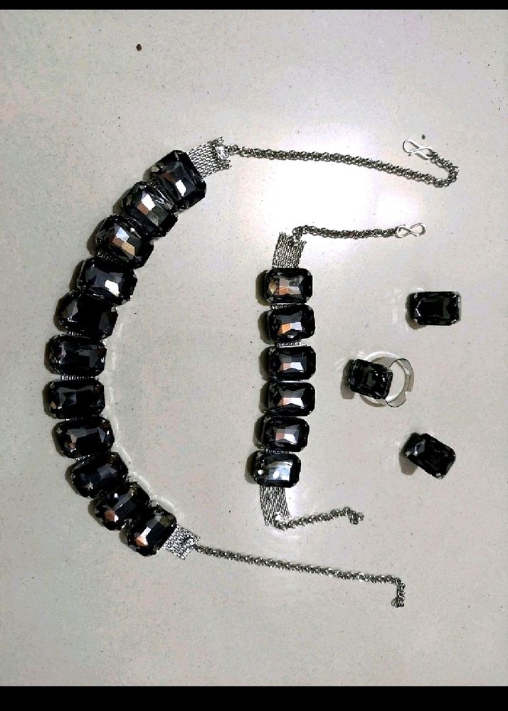 Beautiful Set With Braclet, Earrings And Ring