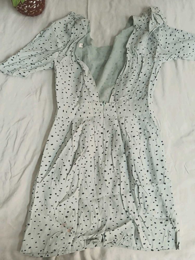 Vintage-Inspired Backless Polka Dot Puff Sleeve Dr