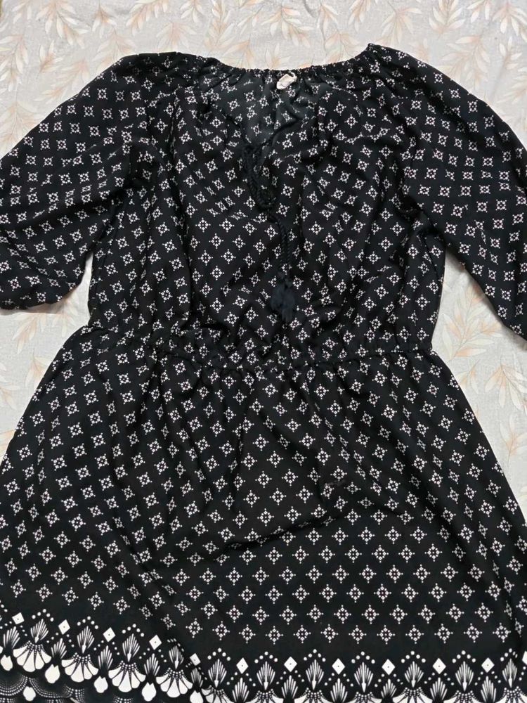 Cute Black &amp; White Print Dress