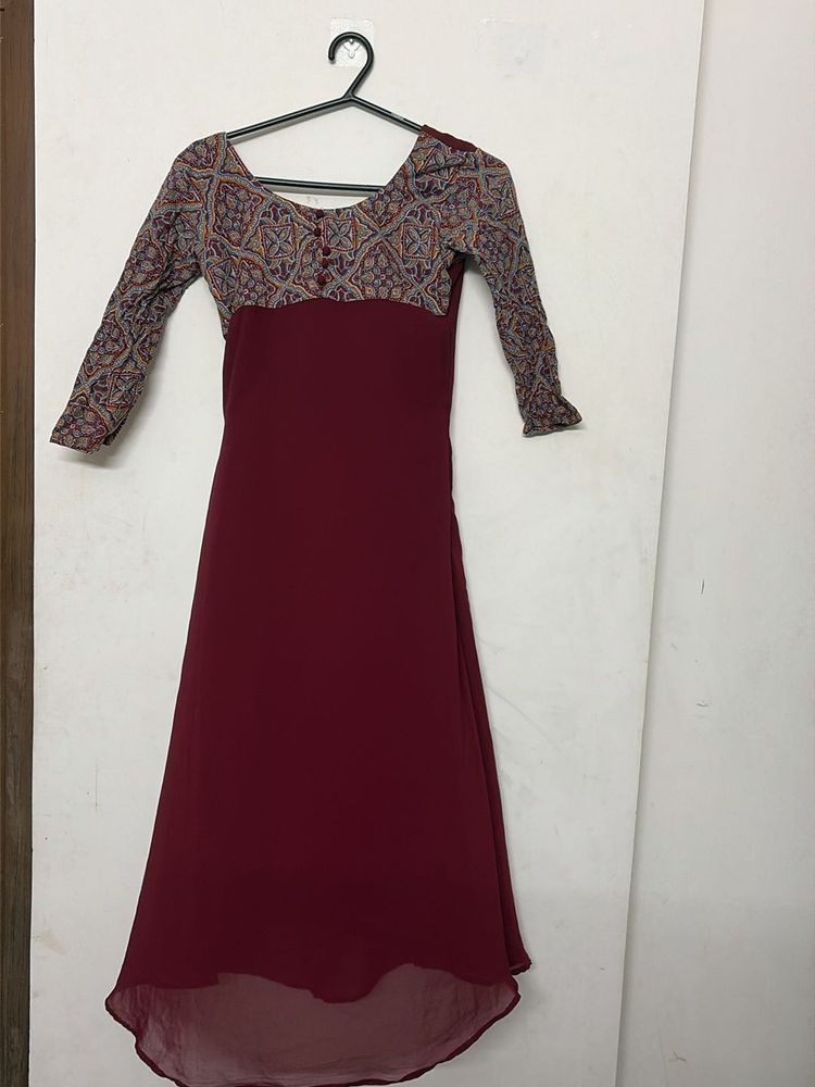 Maroon Kurta with Printed Sleeves