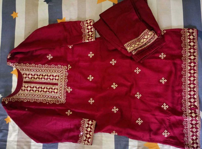 Embroidered maroon Kurta Set