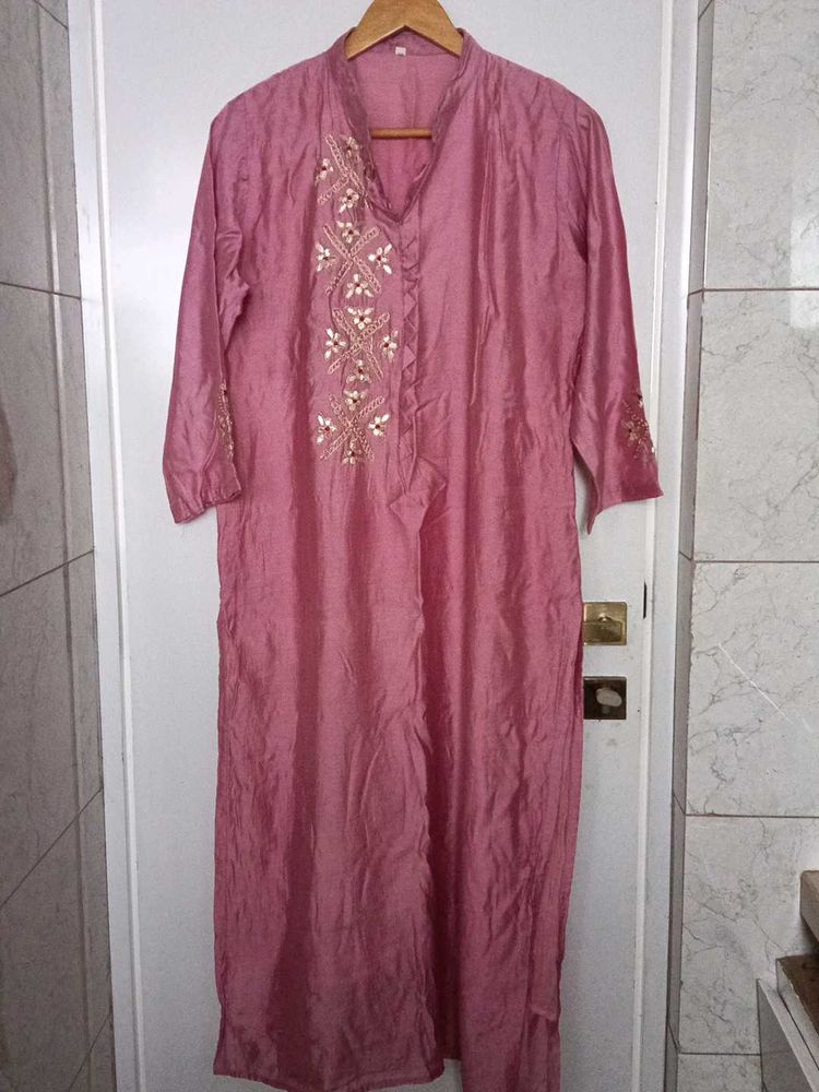 Elegant Pink Embroidered Kurta Organza Dupatta