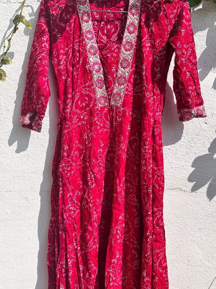 Elegant Pink Embroidered Kurta