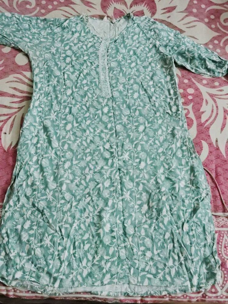 86.Green Floral Print Kurta