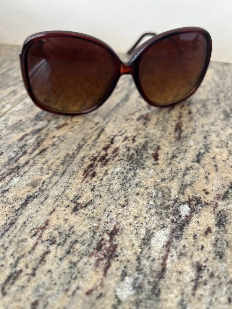 Stylish Brown Shade Sunglasses 🕶️