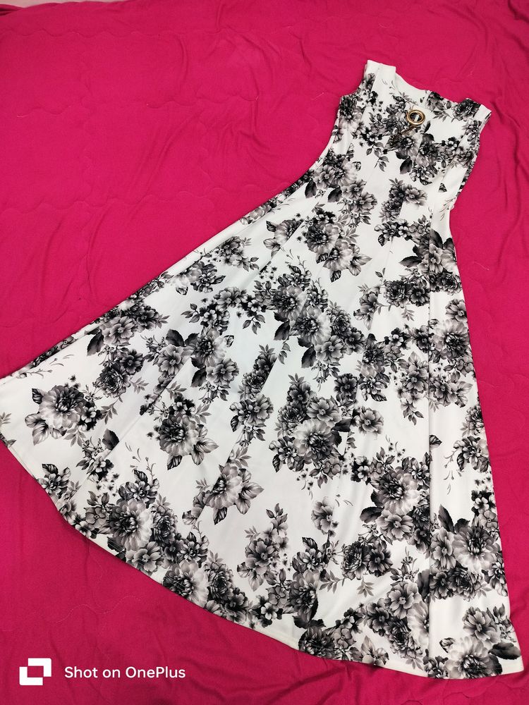 Women's Crepe Printed Length Dress Round Neck