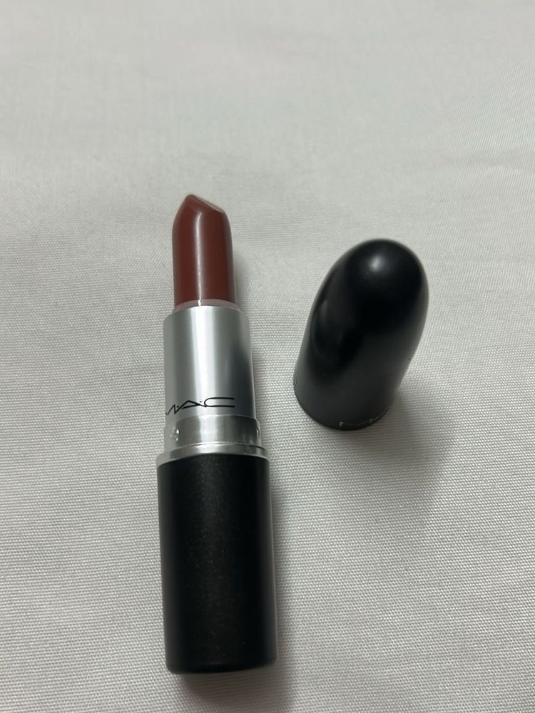 MAC Lipstick 616 Taupe