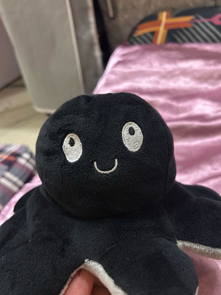 soft toy octopus mood indicator