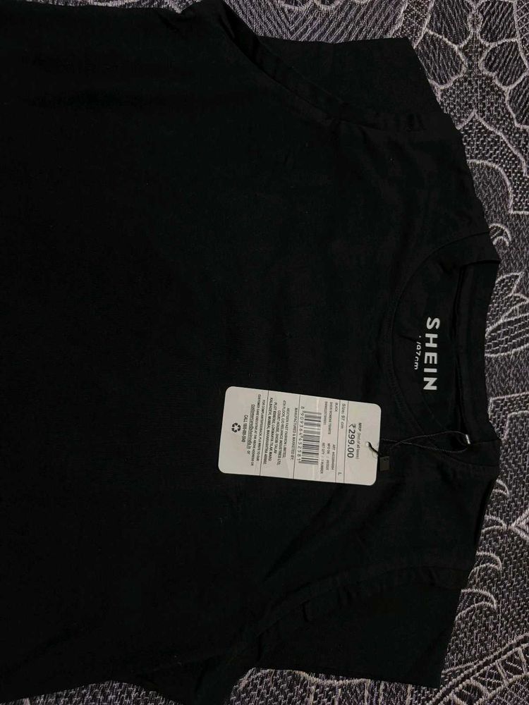 SHEIN Black T-Shirt
