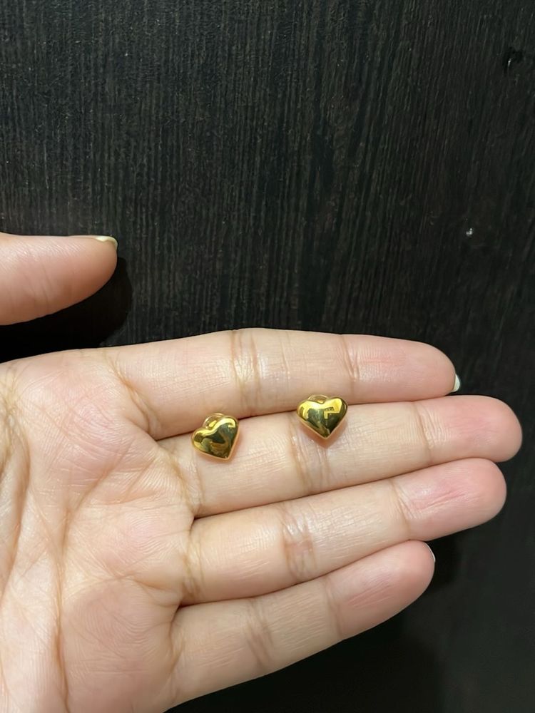 Anti Tarnished Heart Studs