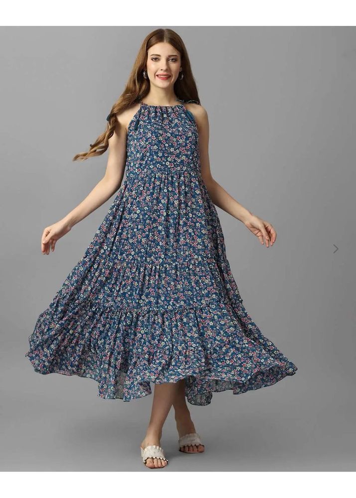 Flowy Floral Print Maxi Dress