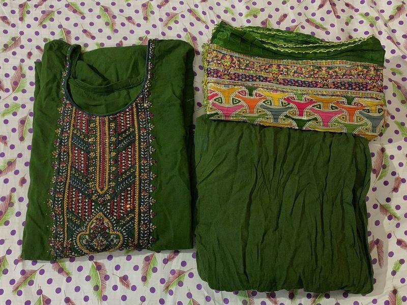Pakistani Embroidered Green Kurta