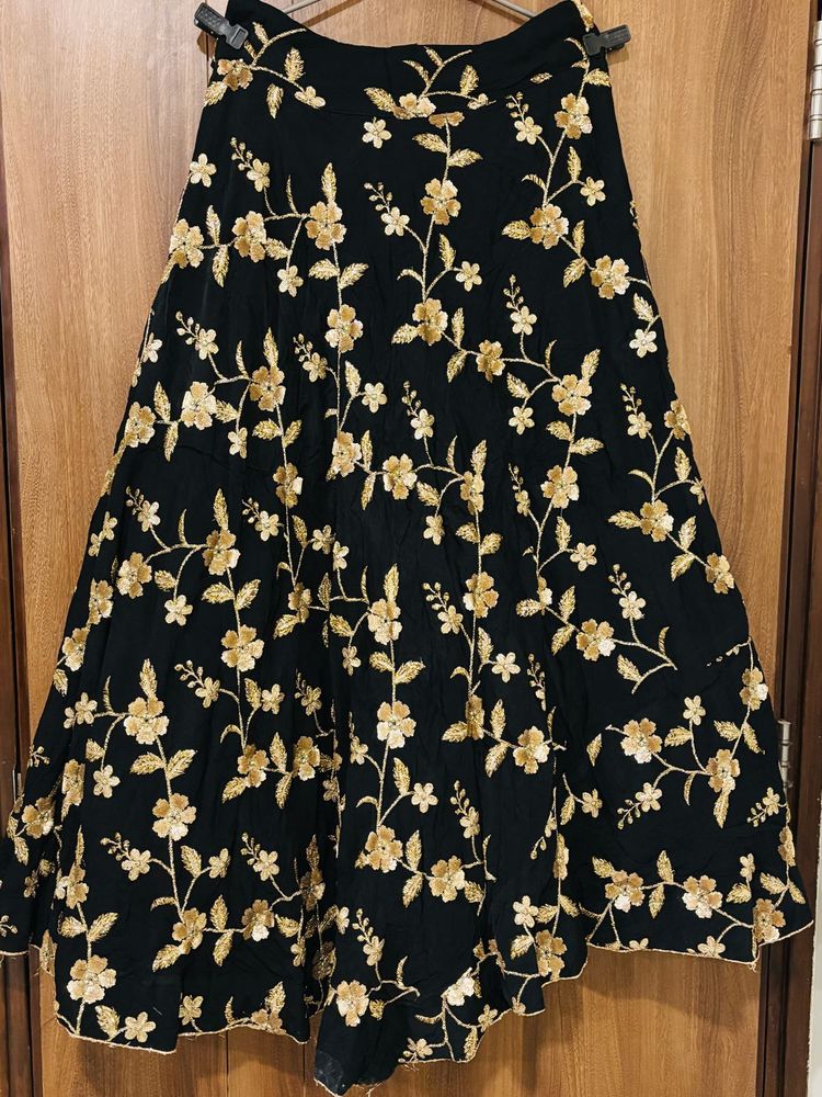 Elegant Black Floral Embroidered Lehenga