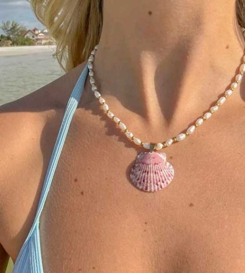 Seashell Pearl Necklace