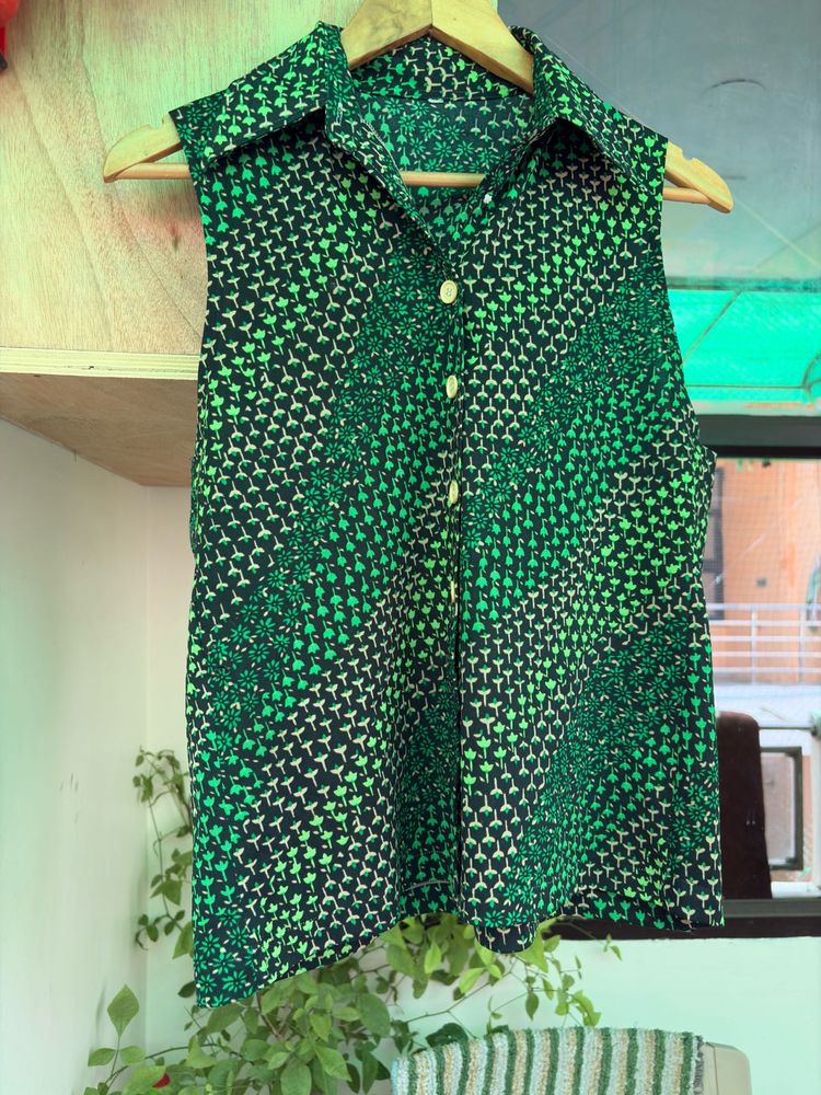 Vintage Green Floral Sleeveless Shirt