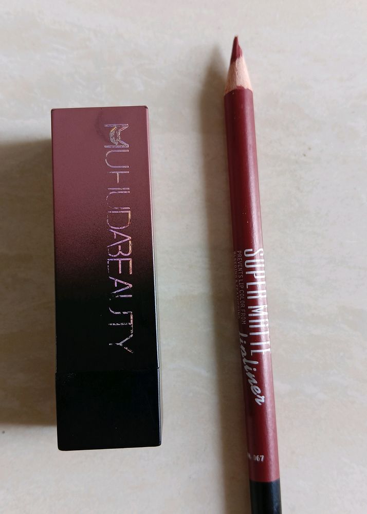 Light Pink Lipstick With Lipliner