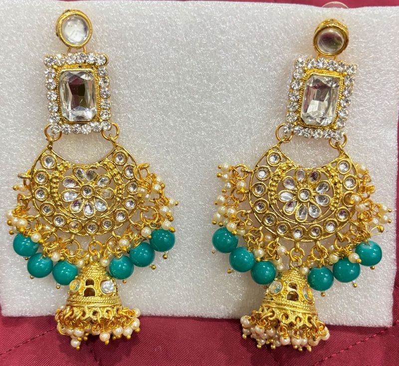 Beautiful Gold Jhumka Earrings
