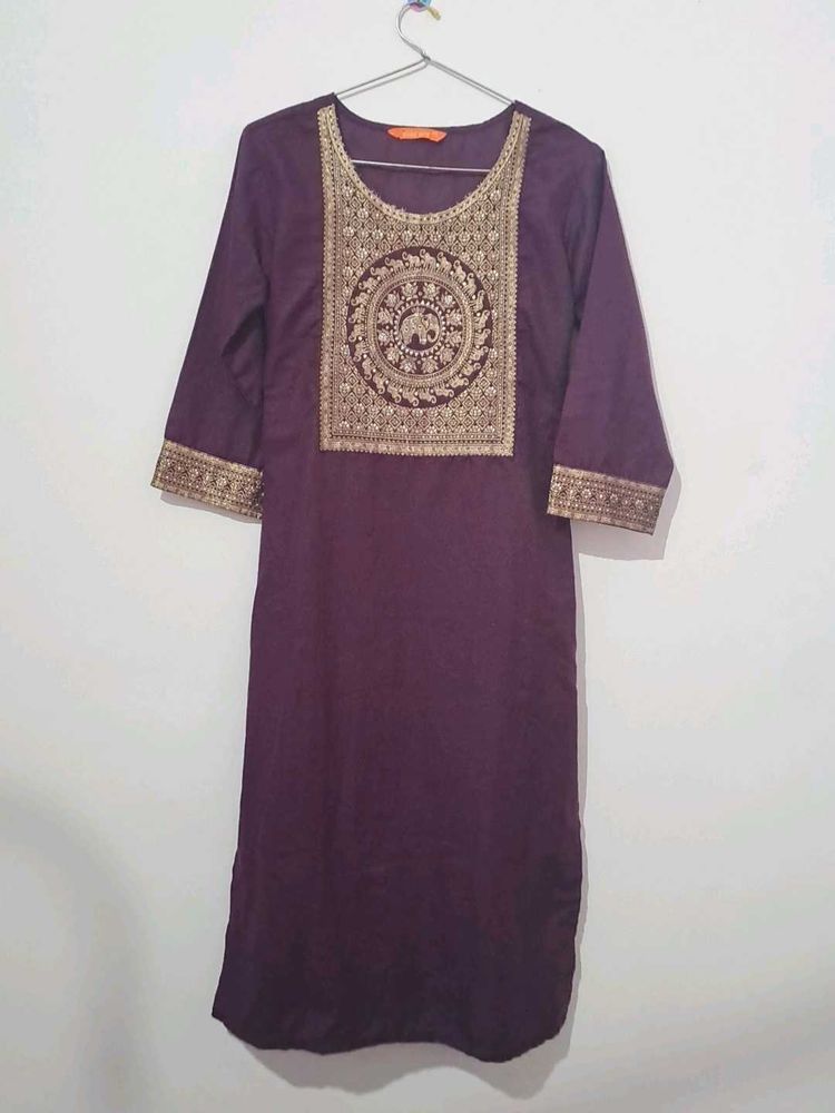 Elegant Embroidered Kurta