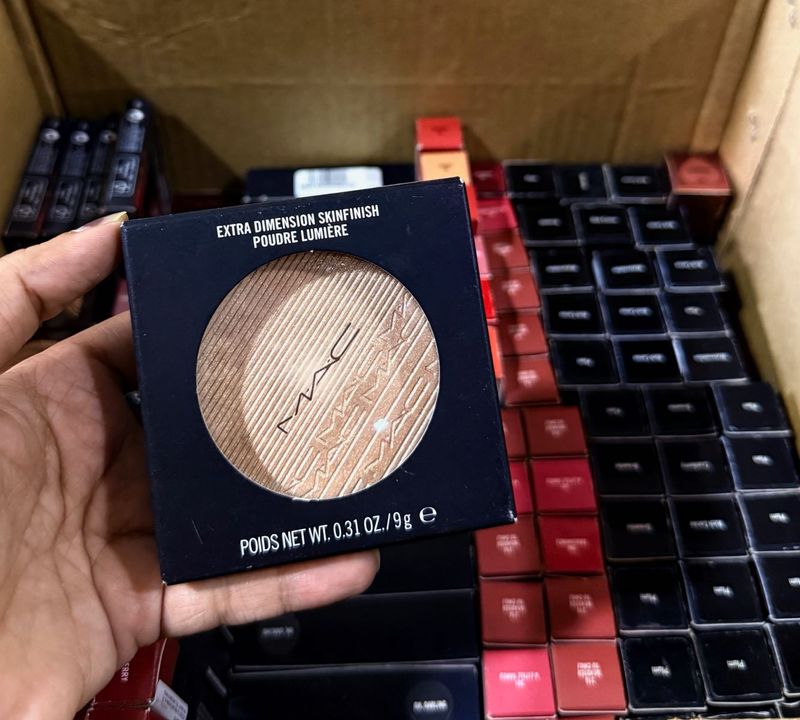 MAC Extra Dimension Skinfinish Highlighter