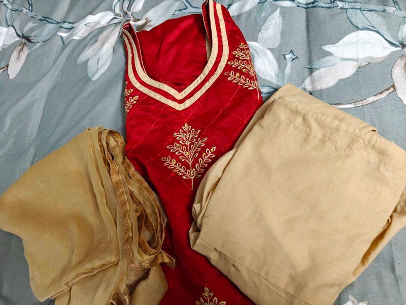 Elegant Red Embroidered Kurta Set